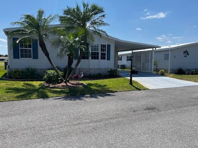 1207 Las Brisas Lane a Winter Haven, FL Mobile or Manufactured Home for Sale